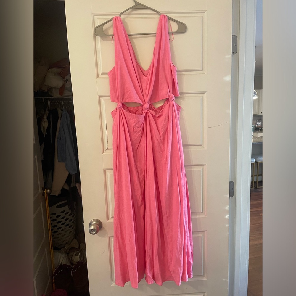 Lalavon Cut Out Midi